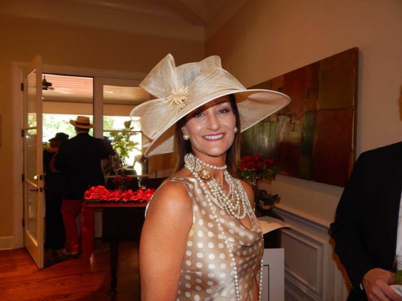 Woman in fancy hat for Kentucky Derby