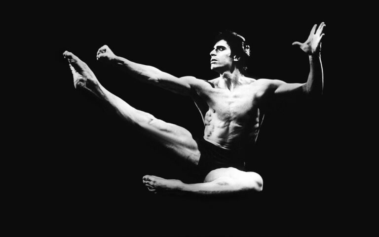 be-prodigal-son-edward-villella-leap-bw_1000